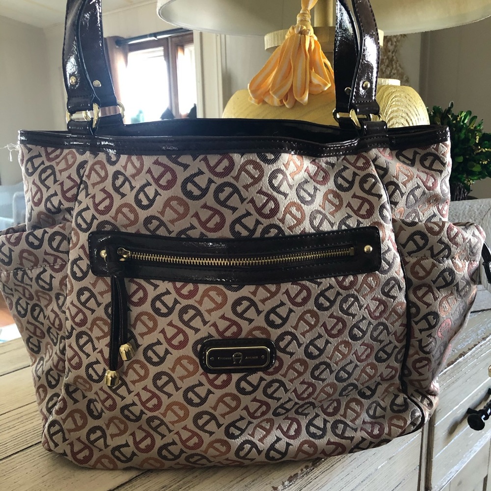 Great Fall Etienne Aigner Handbag!